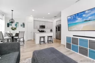 Photo #3: 240000427 Listing