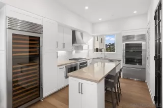 Photo #5: 240000430 Listing