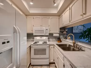 Photo #5: 240000442 Listing