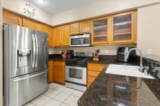 Photo #2: 240000455 Listing 