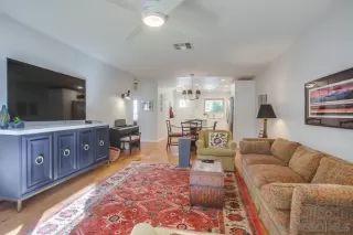 Photo #4: 240000468 Listing 