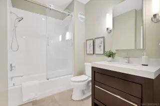 Photo #5: 240000472 Listing