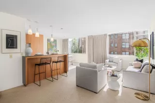 Photo #5: 240000603 Listing