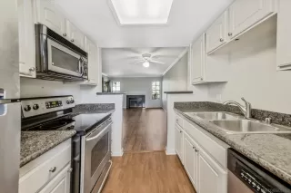 Photo #5: 240000629 Listing