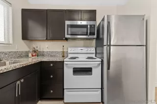 Photo #6: 240000651 Listing