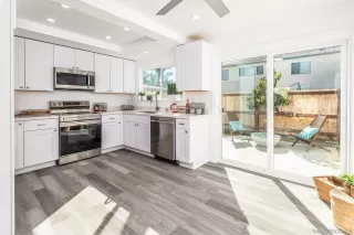 Photo #6: 240000696 Listing