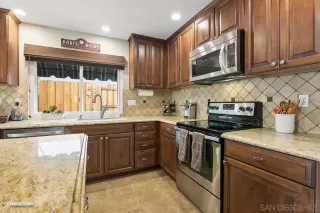 Photo #6: 240000772 Listing