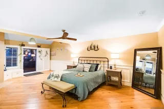 Photo #5: 240000790 Listing