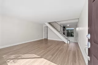 Photo #1: 240000810 Listing