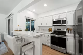 Photo #5: 240000856 Listing