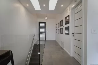 Photo #2: 240000929 Listing