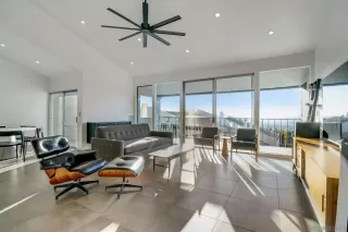 Photo #4: 240000929 Listing