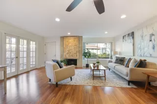 Photo #2: 240000937 Listing 