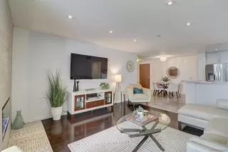 Photo #4: 240000948 Listing