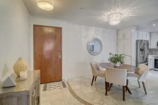 Photo #5: 240000948 Listing