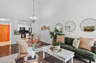 Photo #3: 240000949 Listing 