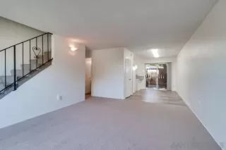 Photo #3: 240000989 Listing