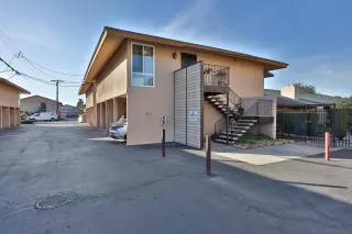 Photo #1: 240001091 Listing 