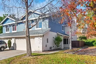 Photo #2: 240001142 Listing