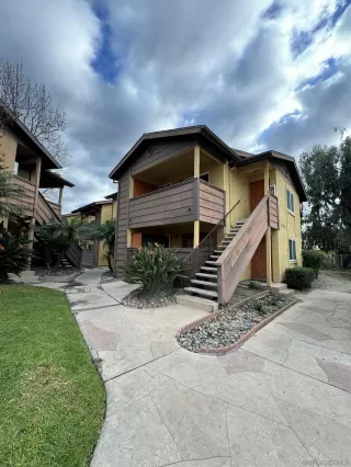 Photo #1: 240001156 Listing