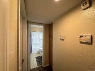 Photo #4: 240001156 Listing