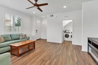 Photo #6: 240001158 Listing 