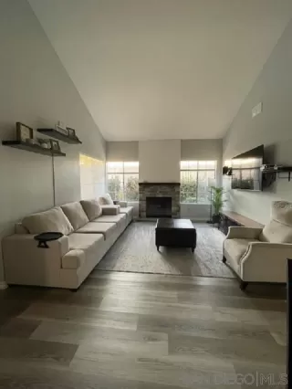 Photo #5: 240001165 Listing