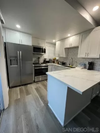 Photo #6: 240001165 Listing