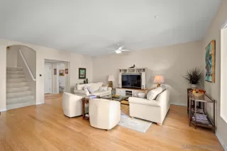 Photo #5: 240001178 Listing