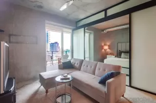 Photo #4: 240001199 Listing