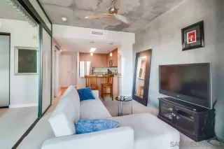 Photo #5: 240001199 Listing