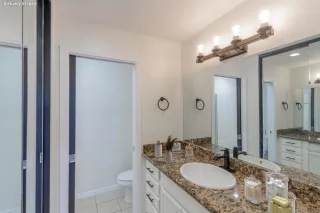 Photo #5: 240001216 Listing