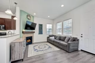 Photo #2: 240001281 Listing