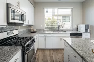 Photo #6: 240001340 Listing