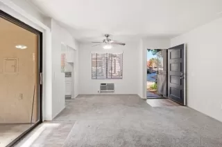 Photo #4: 240001341 Listing