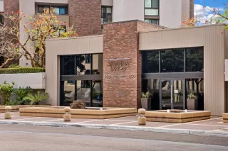 Photo #2: 240001354 Listing