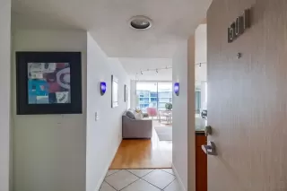 Photo #1: 240001383 Listing