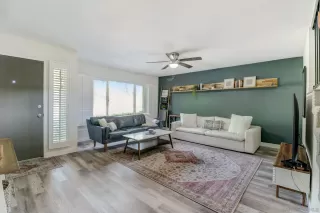 Photo #2: 240001386 Listing