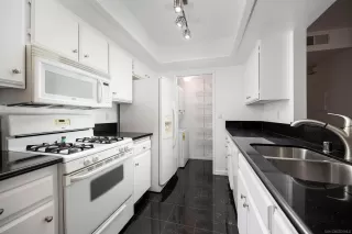 Photo #5: 240001392 Listing