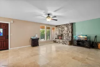 Photo #1: 240001394 Listing