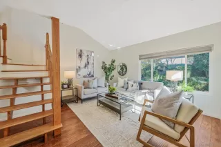 Photo #2: 240001407 Listing 