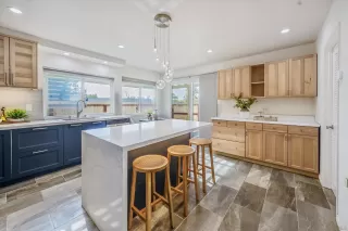 Photo #6: 240001407 Listing 