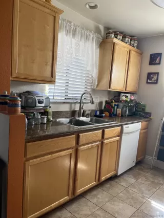 Photo #5: 240001414 Listing