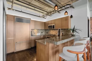 Photo #3: 240001467 Listing 