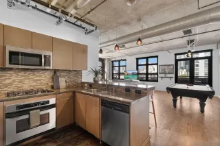 Photo #5: 240001467 Listing 