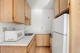 Photo #6: 240001471 Listing 