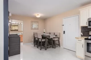 Photo #2: 240001487 Listing