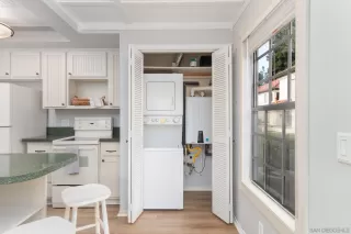 Photo #4: 240001538 Listing