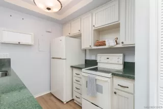 Photo #5: 240001538 Listing