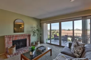 Photo #5: 240001542 Listing